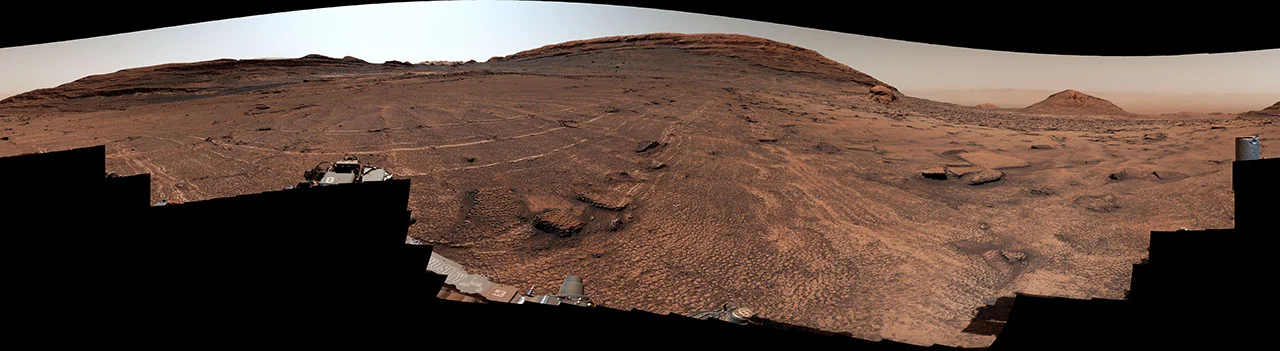 Поле многоугольных структур на поверхности Марса, снятое Curiosity в июне 2026 года. Фото: NASA/JPL-Caltech/MSSS