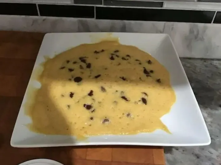 «Печенье, которое я решила приготовить в микроволновке посреди ночи».