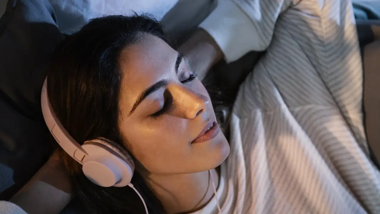 Сон в наушниках.