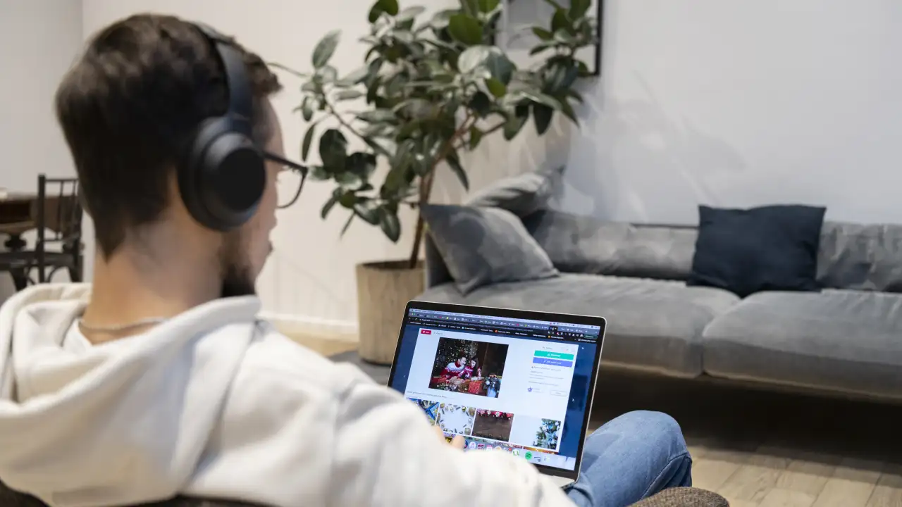 Просмотр видео.