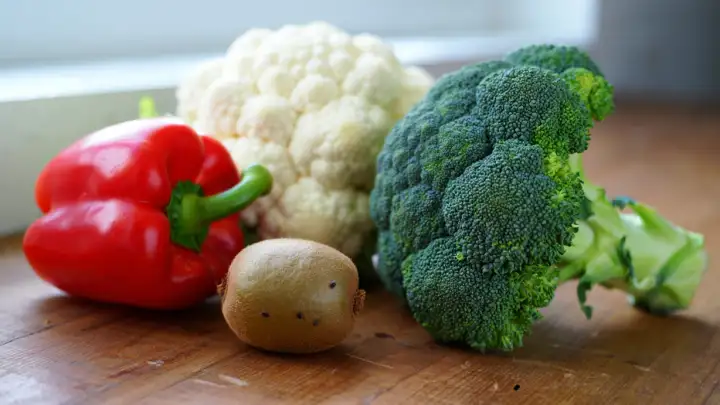 Не апельсином единым: продукты с неожиданно высоким содержанием витамина С