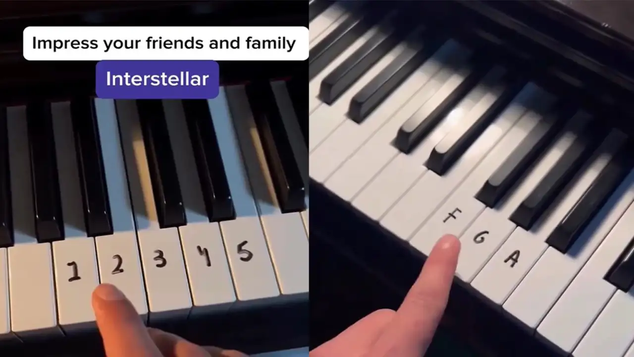 Игра на пианино.