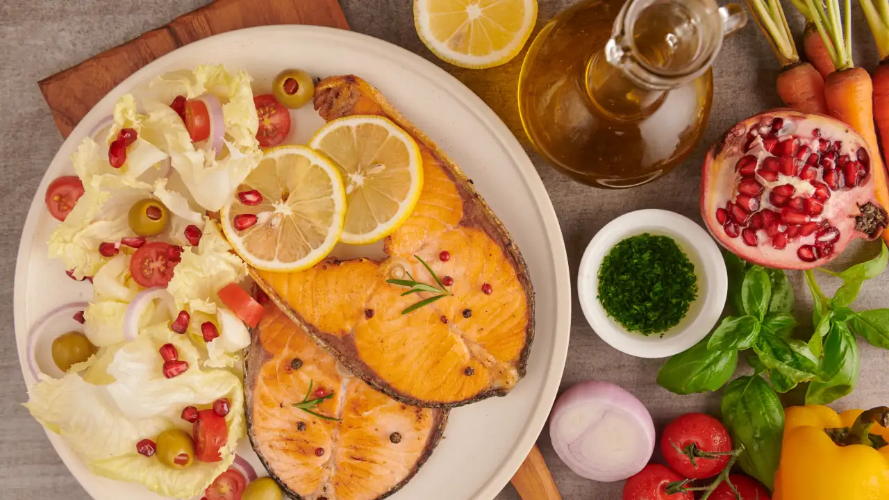 Рыба совощами.