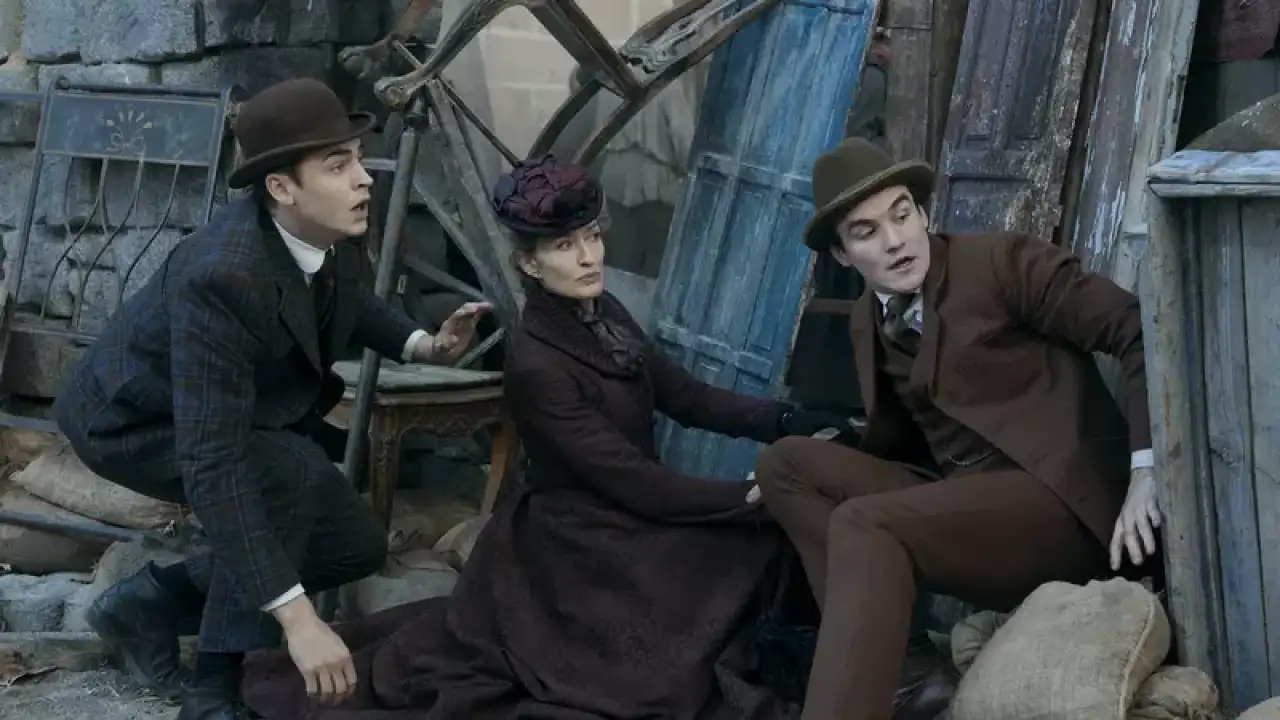 кадр из видео