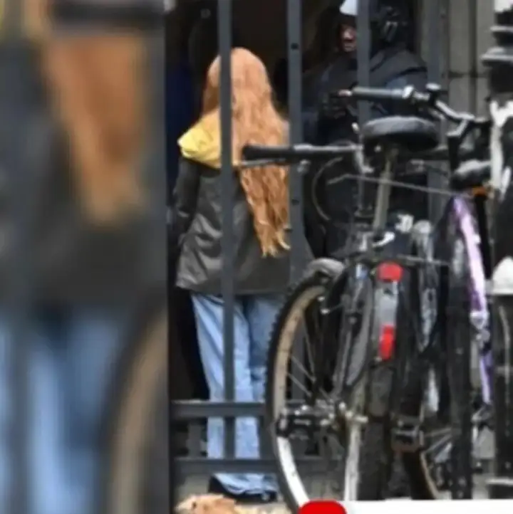 Сэди Синк на съемках фильма «Человек-паук: Совершенно новый день». Сэди Синк на съемках фильма «Человек-паук: Совершенно новый день».