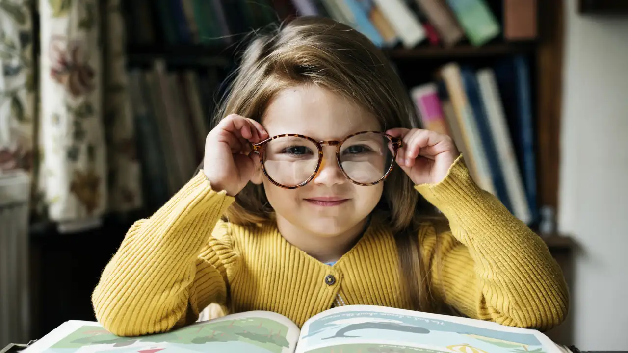 Умный ребёнок.