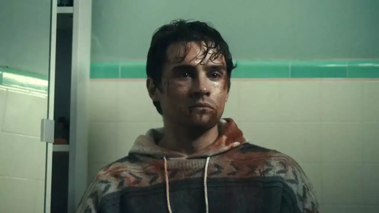 кадр из видео