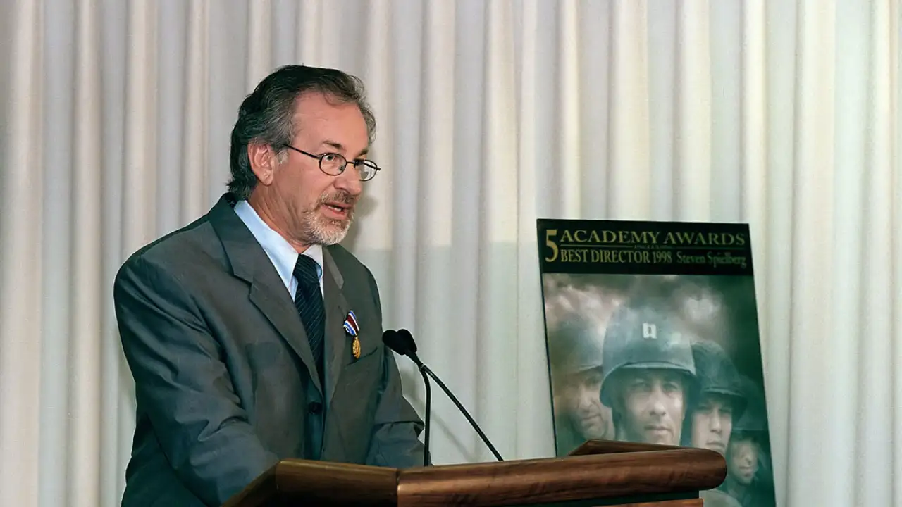 Стивен Спилберг.