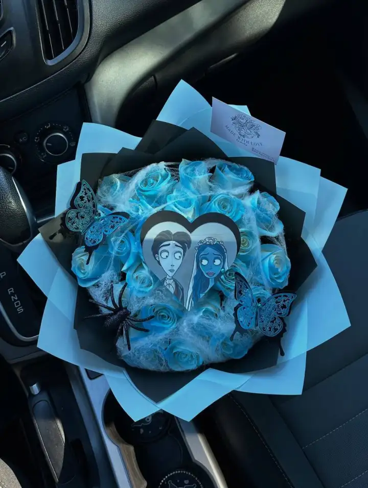 Цветы с Виктором и трупом невесты. Цветы с Виктором и трупом невесты.