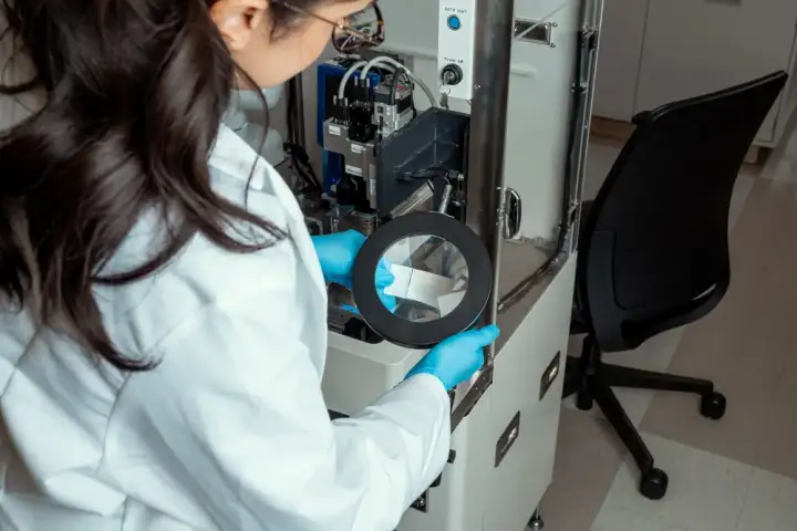 Для определения аутизма достаточно пряди волос.