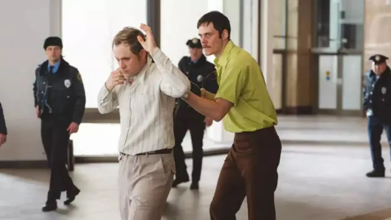 Кадр из фильма «Провод мертвеца».