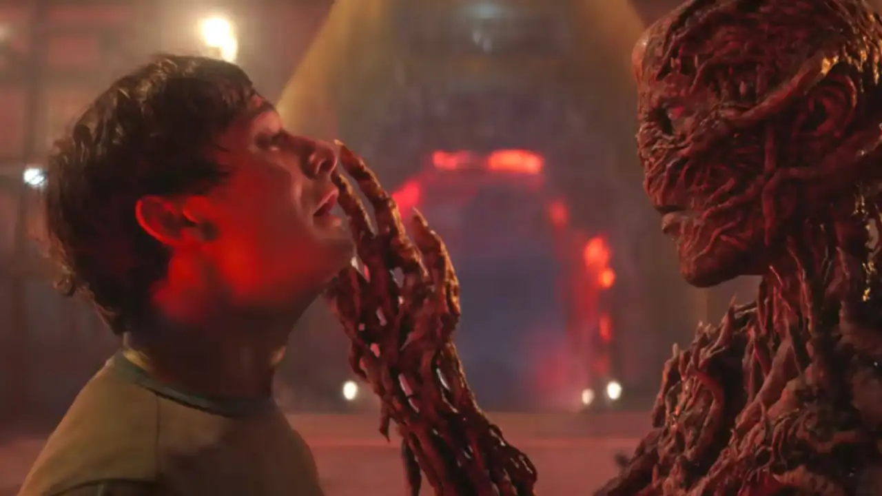 Кадр из сериала «Очень странные дела».