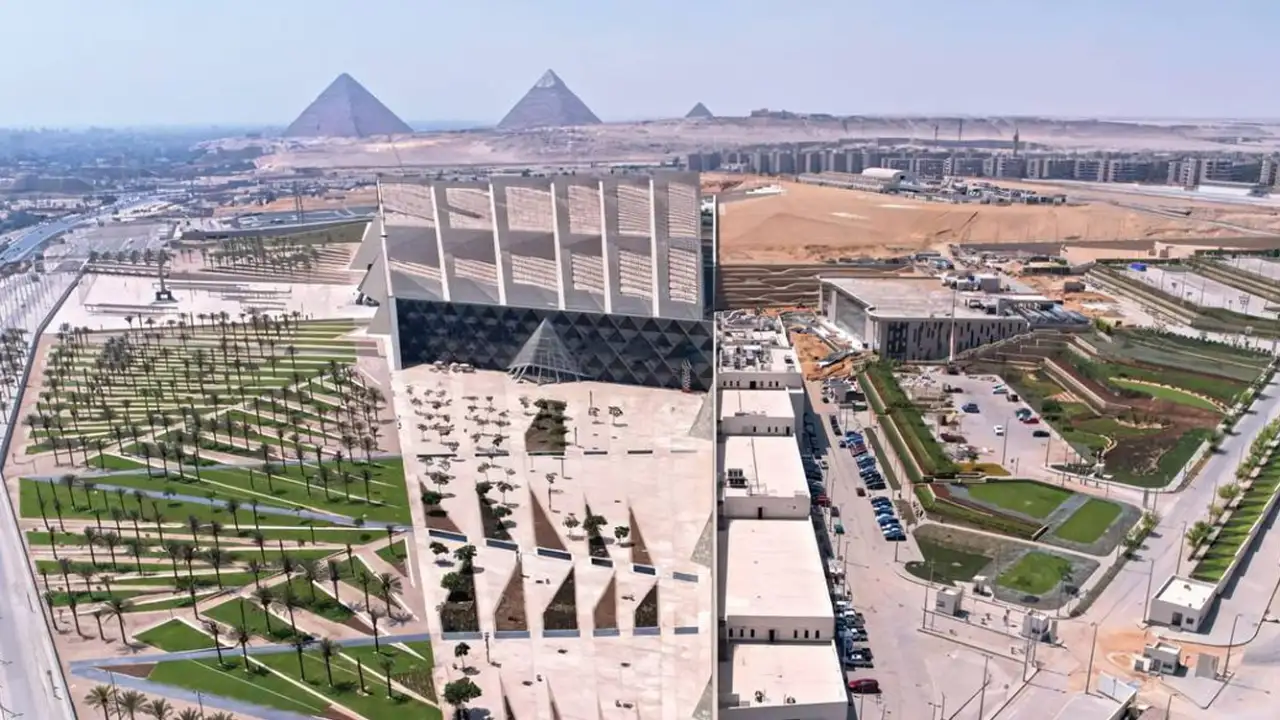 В Египте открыли самый большой и дорогой археологический музей в мире.