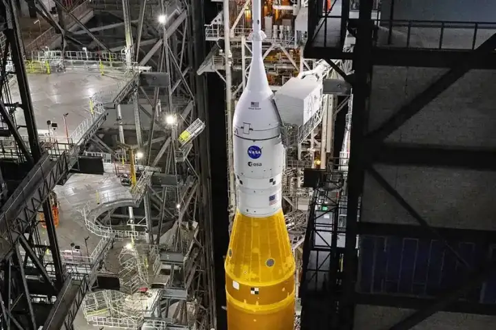 Система запуска космических аппаратов NASA столкнулась с трудностями. Система запуска космических аппаратов NASA столкнулась с трудностями.