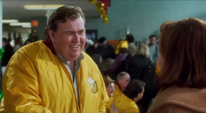 Джону Кэнди заплатили менее 500 долларов за роль Гаса Полински в фильме «Один дома».