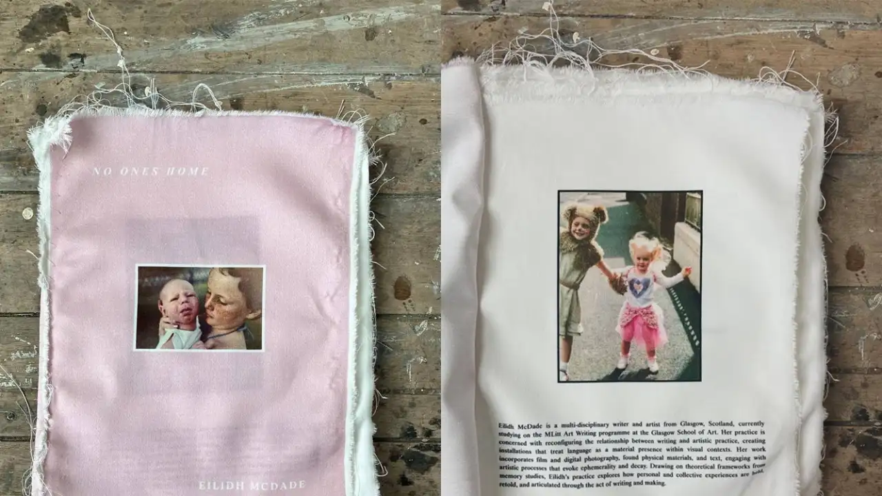 Сборник стихов на ткани.