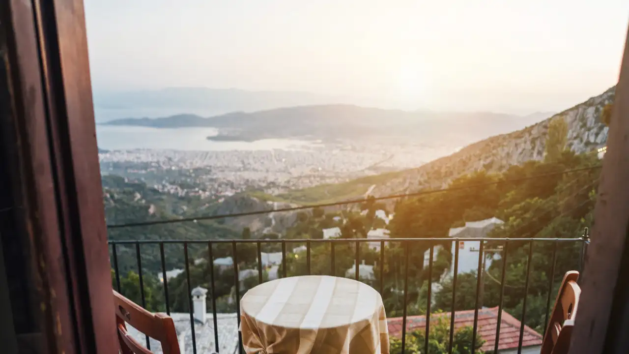 Шикарный вид из окна.