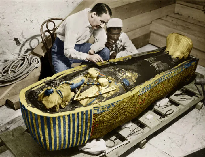 Египтолог Говард Картер первым вскрыл могилу в 1925 году.