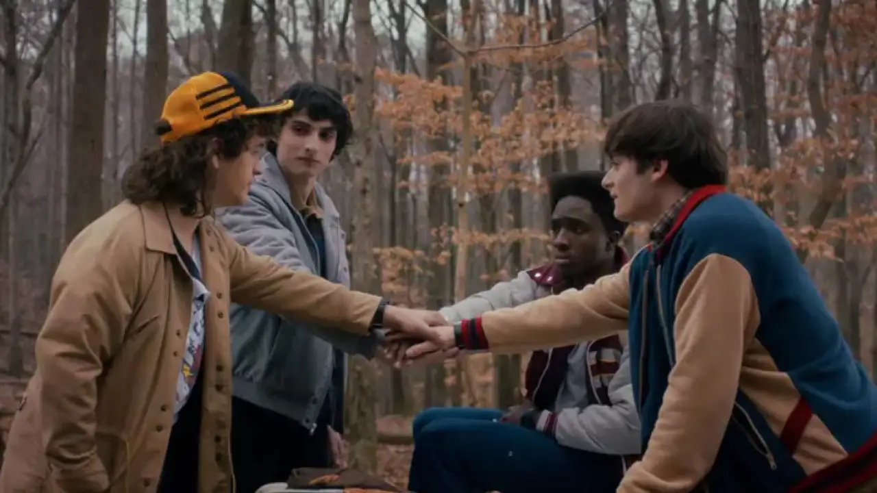 Кадр из сериала «Очень странные дела».