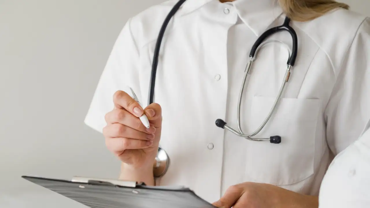 Врач ставит диагноз