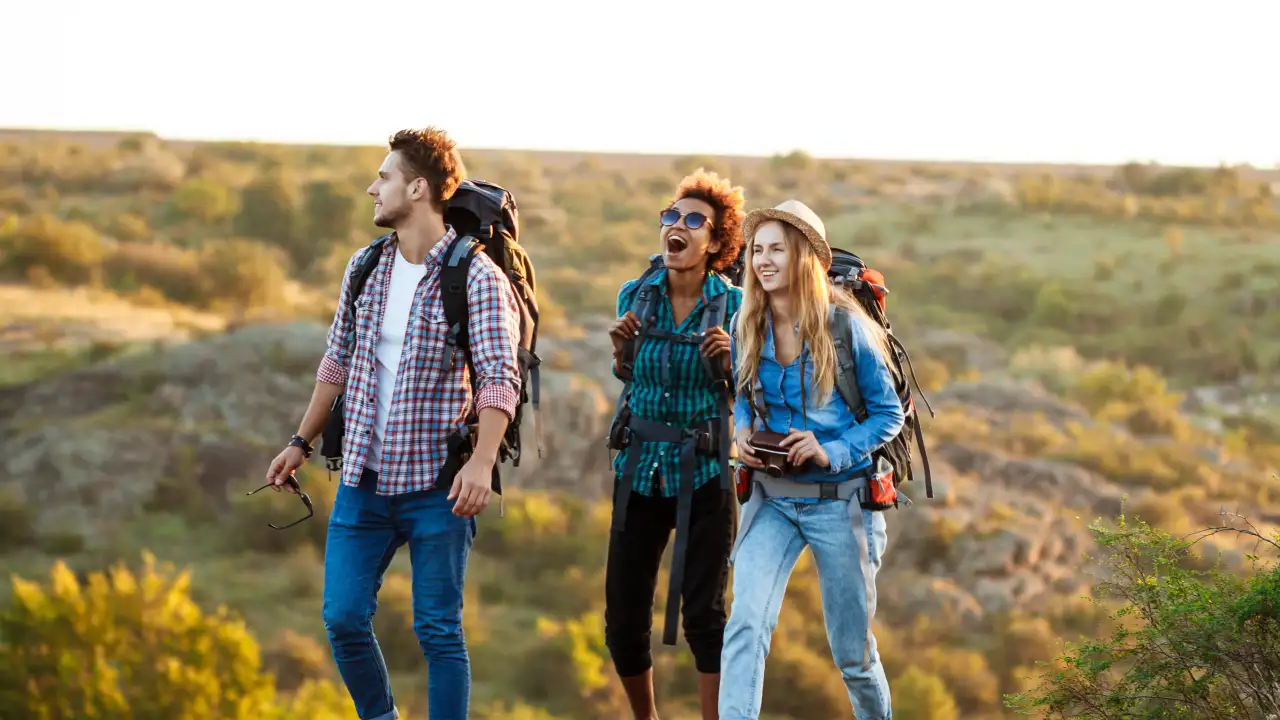 Люди на природе.