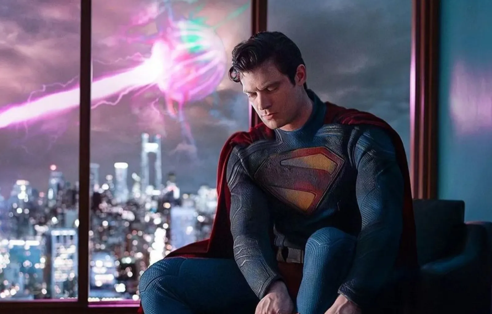  Дэвид Коренсвет в образе Супермена.