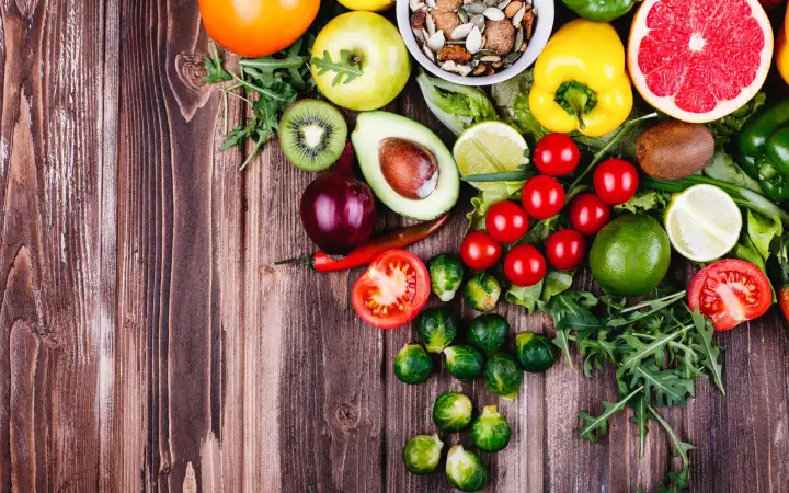 Фрукты и овощи.