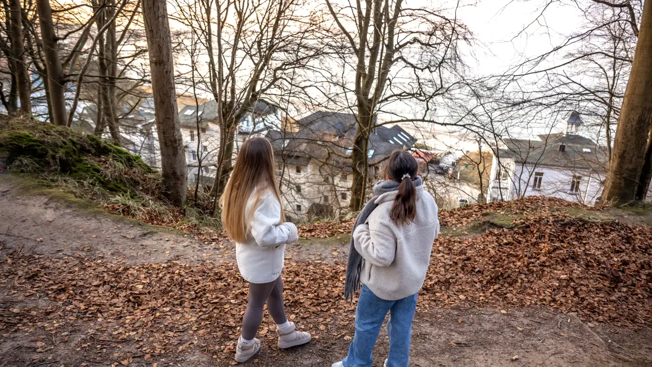 Дети в деревне.