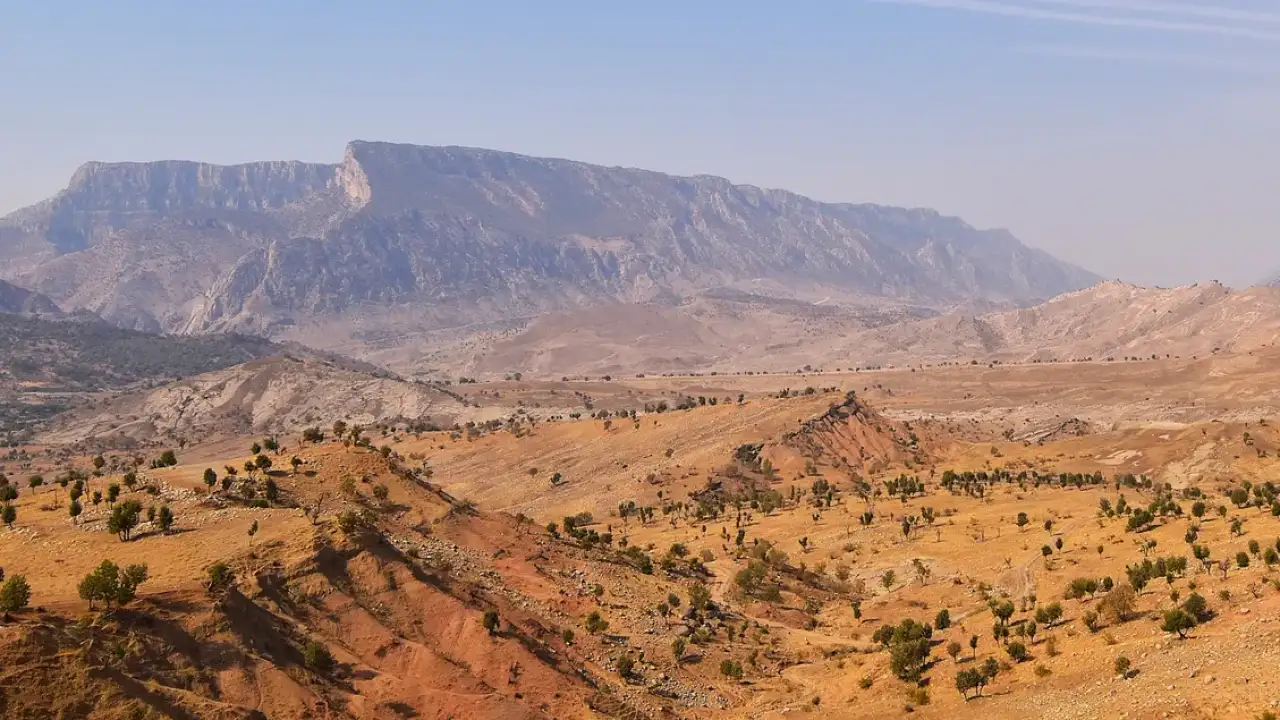 Предгорья на Ближнем Востоке.