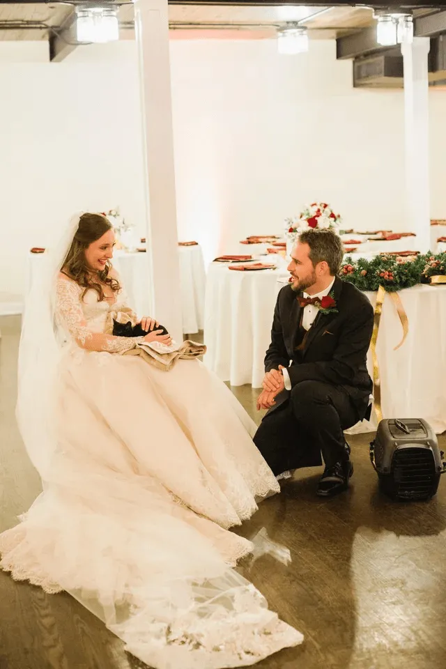 «Подарил жене чёрного котёнка прямо перед церемонией». 