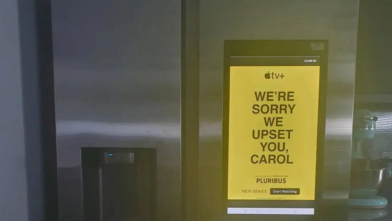 Умный холодильник с рекламой сериала.