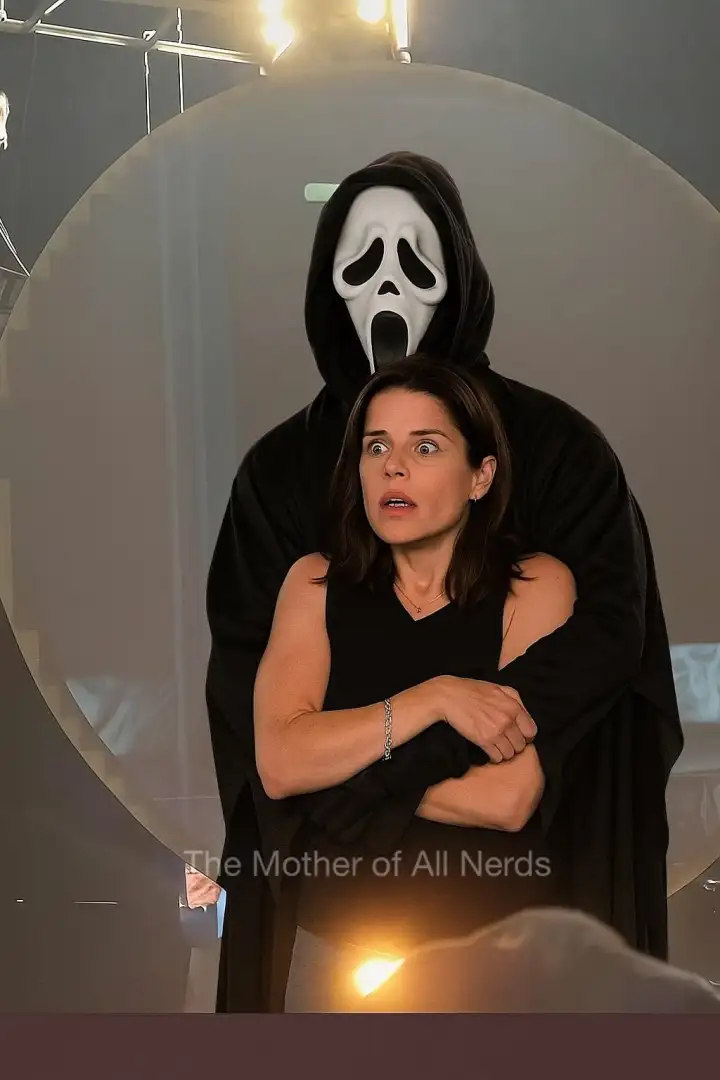 Призрачное лицо и Сидни Прескотт. Призрачное лицо и Сидни Прескотт.