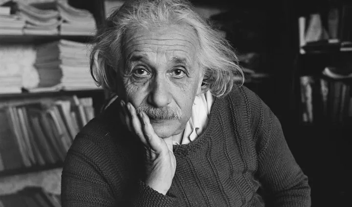 Альберт Эйнштейн пугающе точно понимал строение Вселенной.