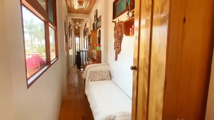 Дом внутри.