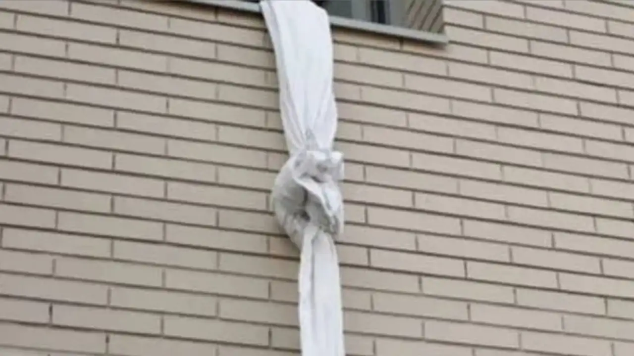 Побег с помощью простыней.