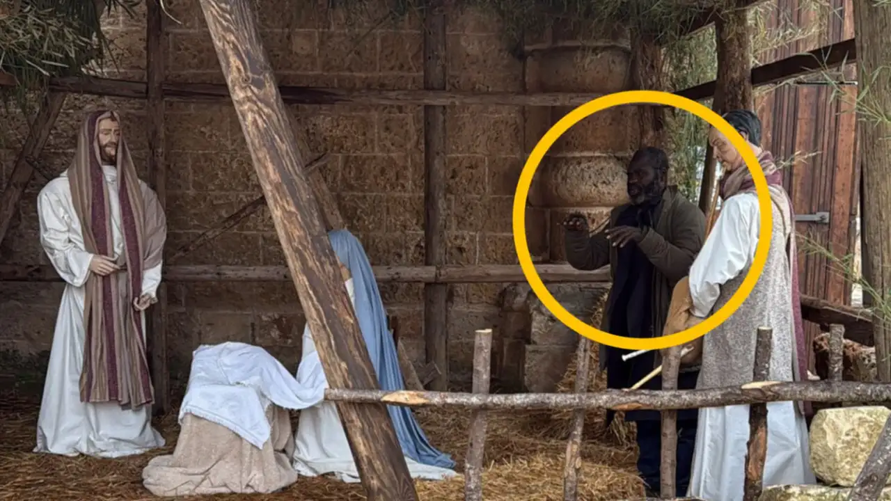 Преступник в Италии пытался притвориться фигурой в вертепе со сценой Рождества.