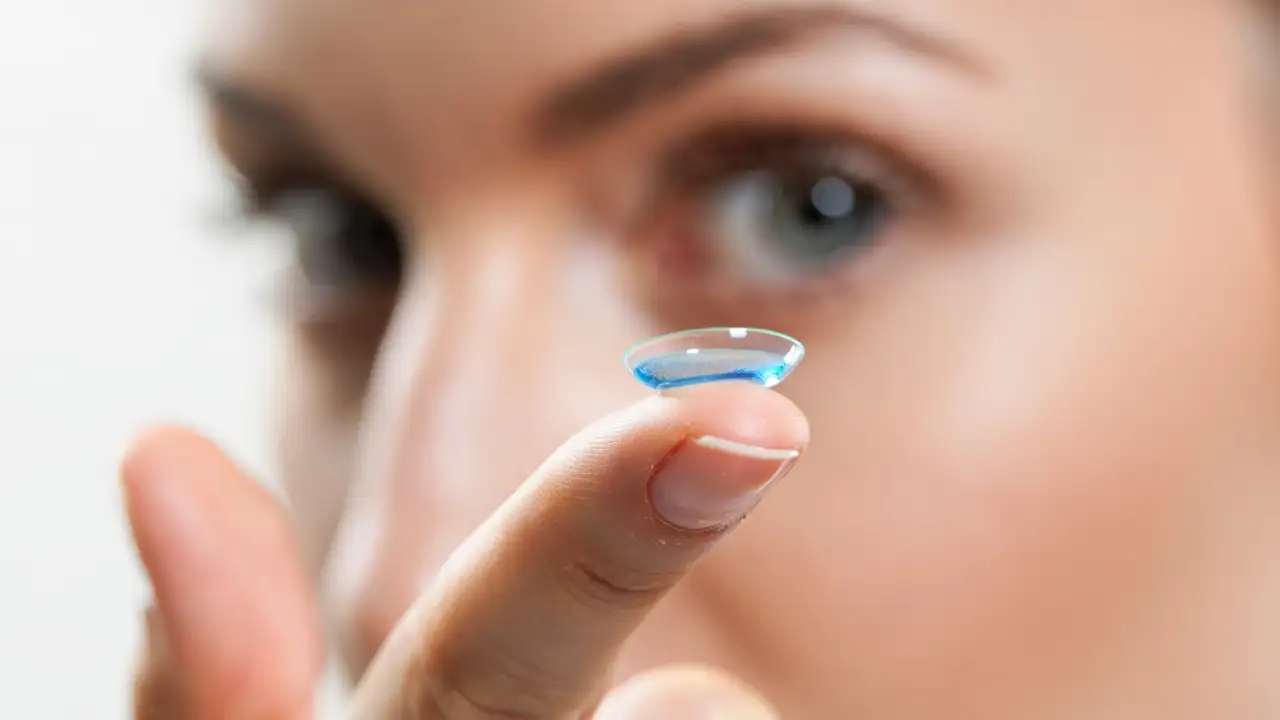 Контактная линза.