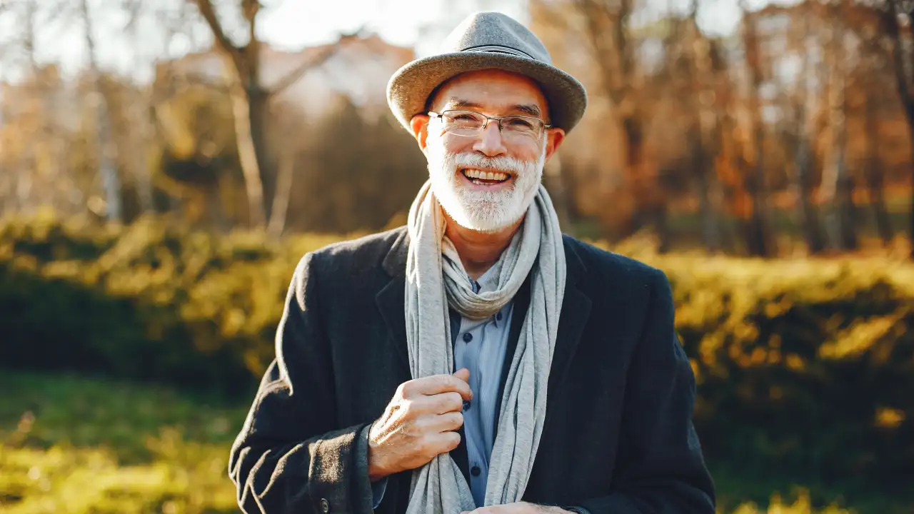 Позитивный старец.