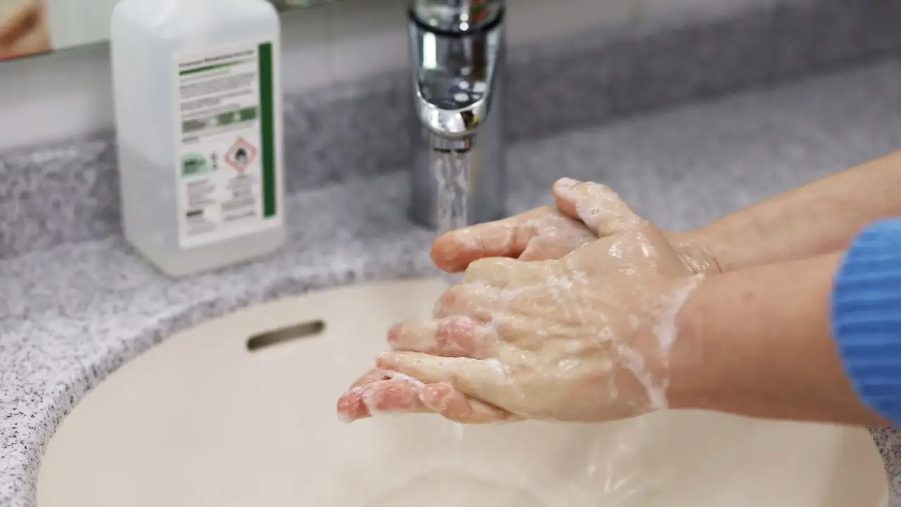 Мытье рук.