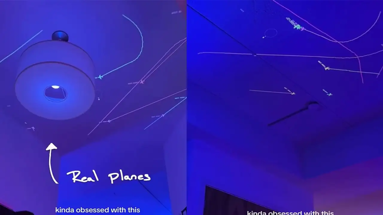 Потолок с самолетами.