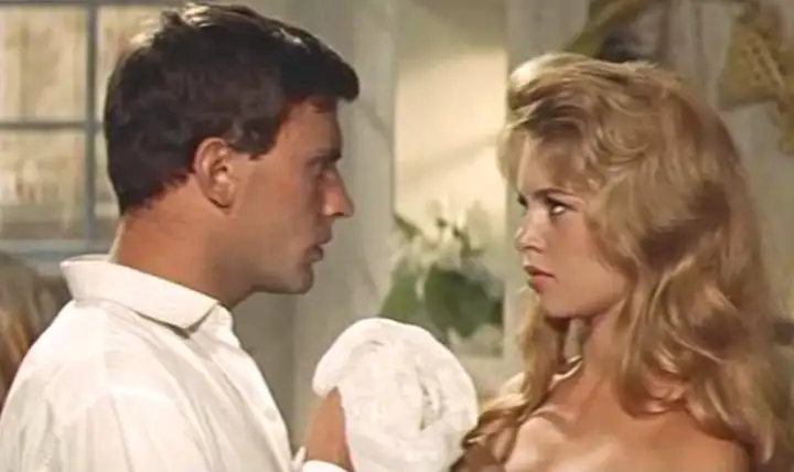 Брижит Бардо и Жан-Луи Трентиньян в фильме «И Бог создал женщину» Брижит Бардо и Жан-Луи Трентиньян в фильме «И Бог создал женщину»