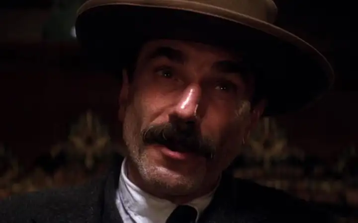 Кадр из фильма «Нефть». Кадр из фильма «Нефть».