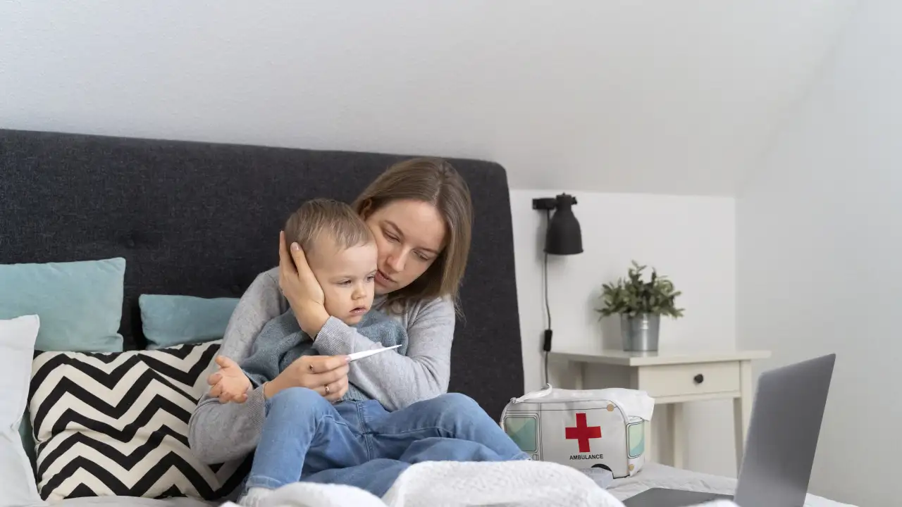 Мама с ребенком.