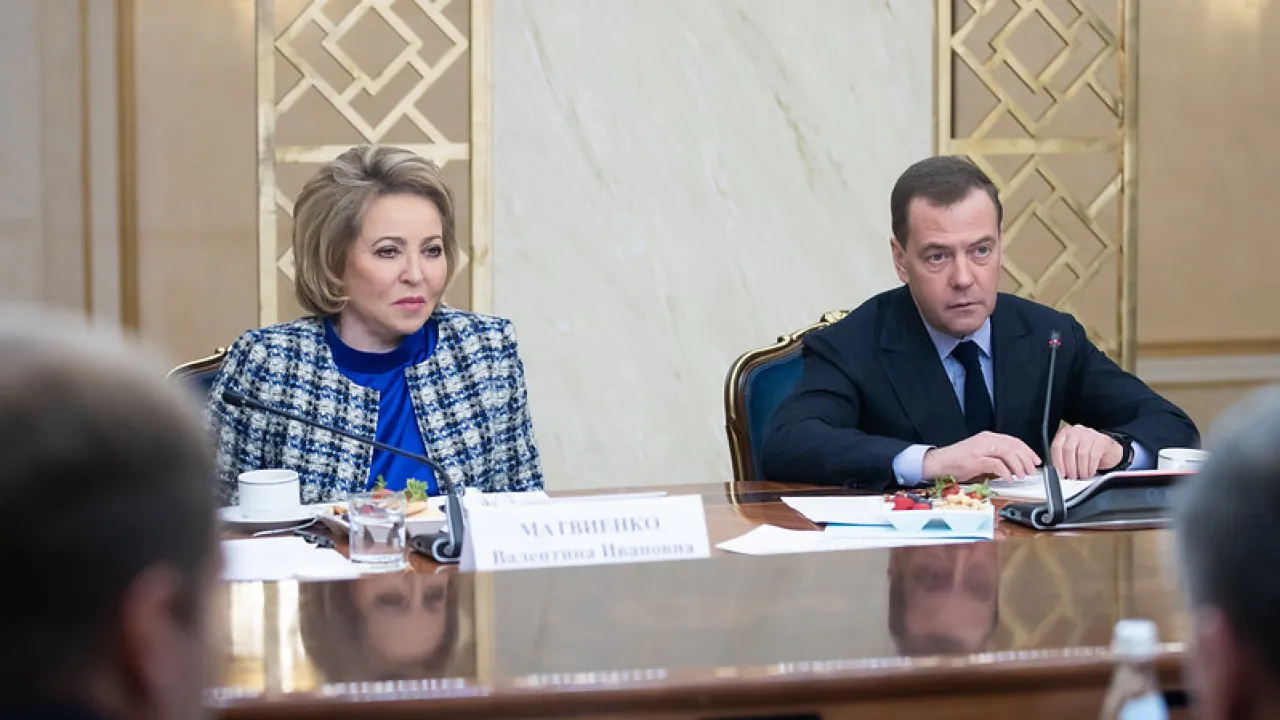 Валентина Матвиенко и Дмитрий Медведев. 2019 год.