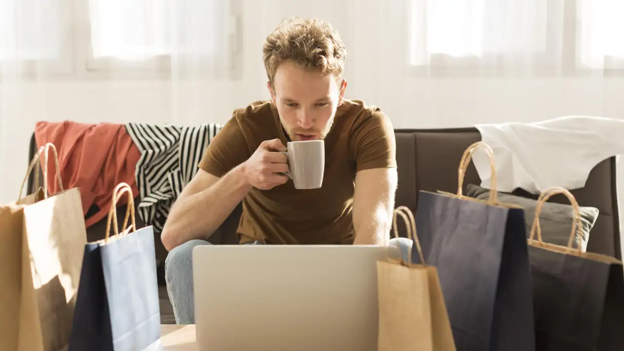 Онлайн-шопинг.