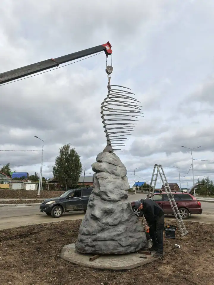 Хотя пользователям Сети он напомнил совсем другое.
