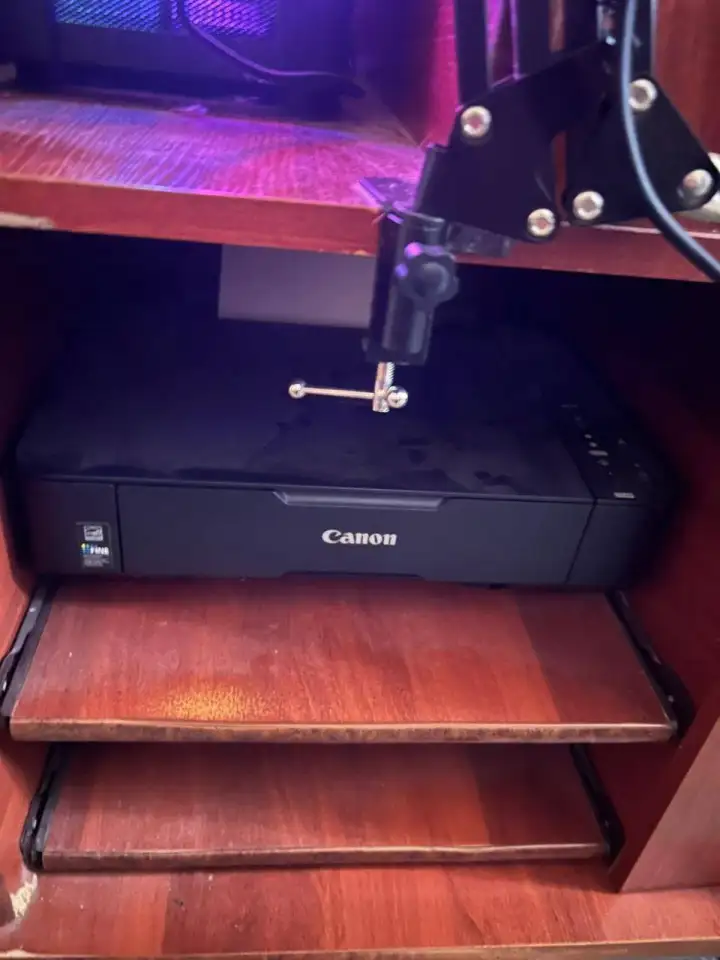 Тот самый печатный станок, о котором все мечтают. Тот самый печатный станок, о котором все мечтают.