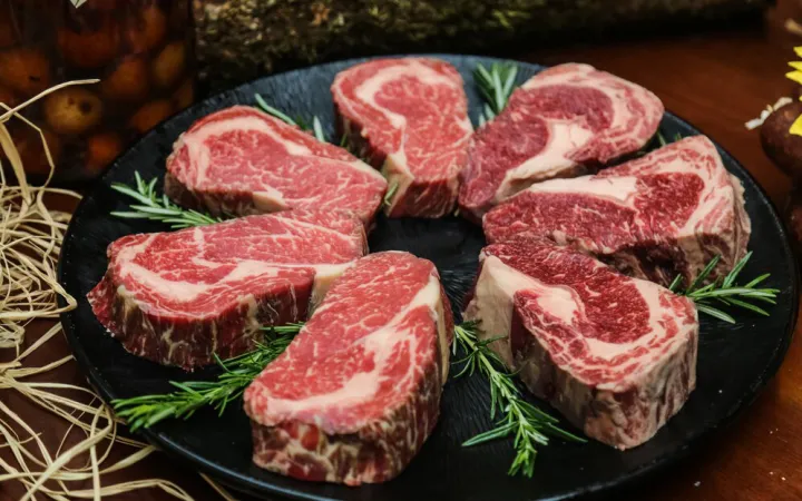 Красное мясо.