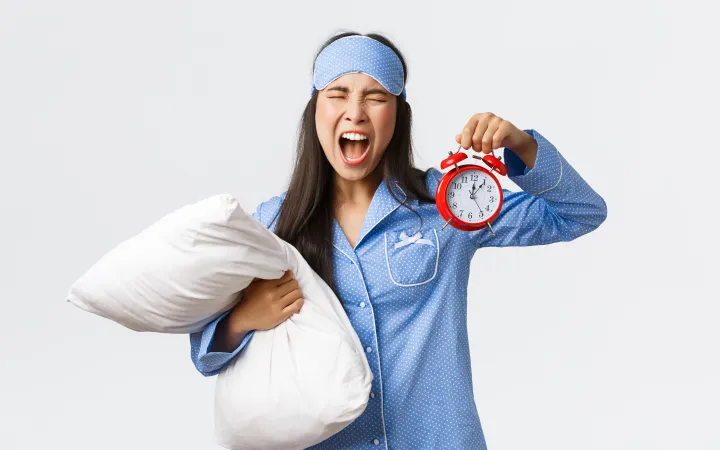 Установите строгий график пробуждения. Установите строгий график пробуждения.