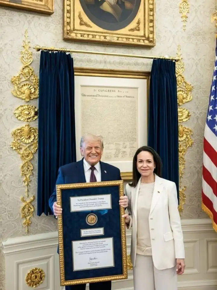 Та самая фотография с лидером венесуэльской оппозиции.